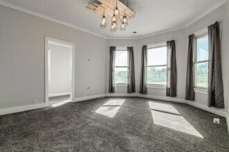 208 E 7th St in Junction City, KS - Building Photo - Building Photo