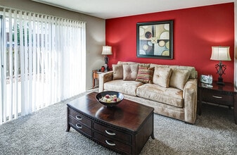 Ashton Pointe in Indianapolis, IN - Building Photo - Building Photo