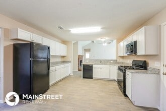 7132 Penshire Dr in Dallas, TX - Foto de edificio - Building Photo