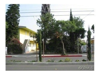 11862 Inglewood Ave in Hawthorne, CA - Foto de edificio - Building Photo