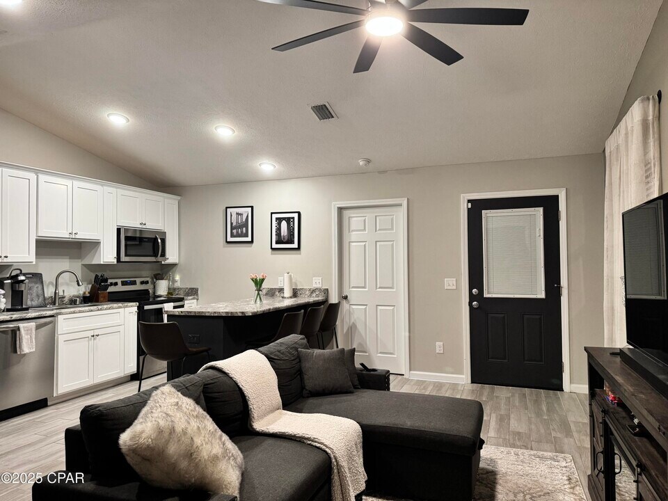 6126 Loquat Ave in Panama City, FL - Building Photo