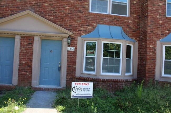 property at 1233 Sweet Pine Dr