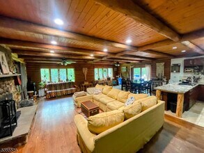101 Flatbrook Rd in Sandyston, NJ - Building Photo - Building Photo