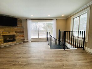 8089 N Holly Rd in Grand Blanc, MI - Building Photo - Building Photo