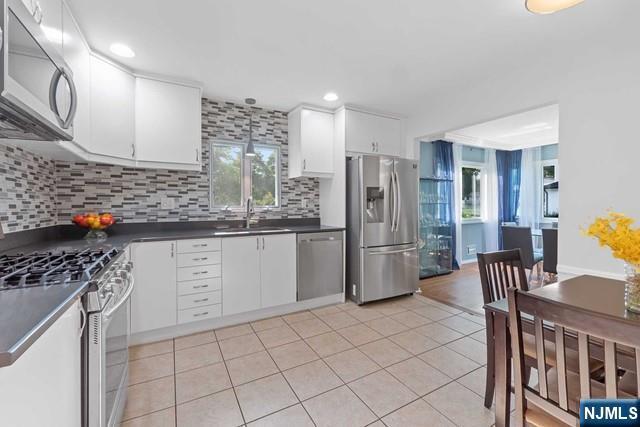 38 Berwyn Pl in Fair Lawn, NJ - Building Photo - Building Photo
