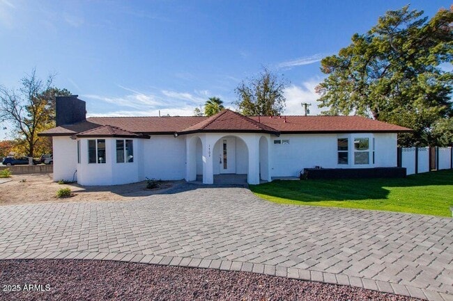 property at 1703 W Lane Ave
