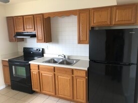 10415 N Church St, Unit 10415 in Huntley, IL - Building Photo