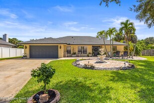 8 Indrio Blvd in Satellite Beach, FL - Building Photo