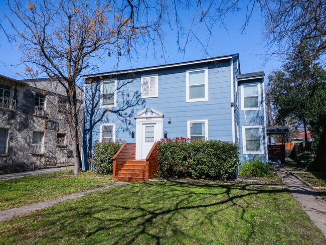 property at 905 Donaldson Ave