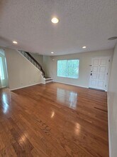 5430 Linda Vista Rd in San Diego, CA - Building Photo - Building Photo