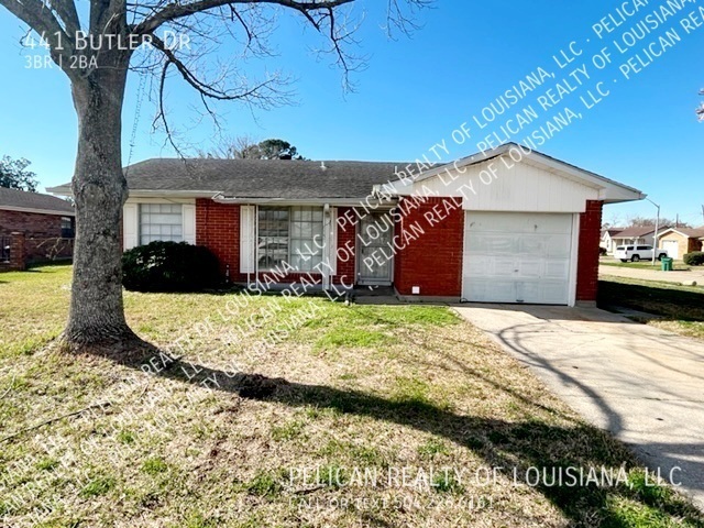 441 Butler Dr in Avondale, LA - Building Photo