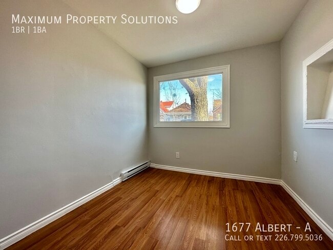 1677 Albert in Windsor, ON - Building Photo - Building Photo