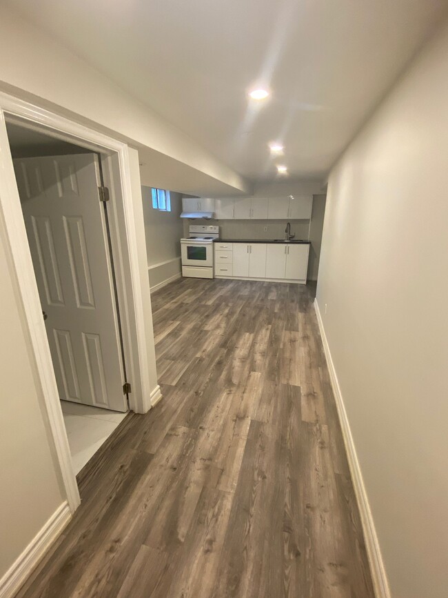 property at 2 Stratton Ave