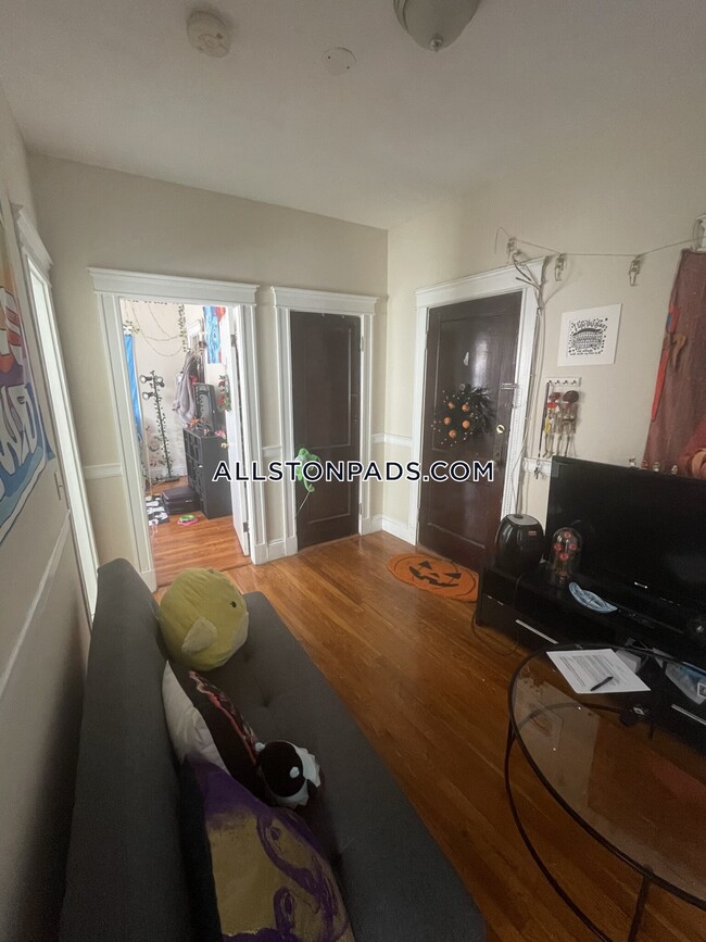 property at 1197 Commonwealth Ave