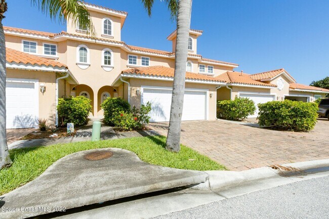 1275 Etruscan Wy in Indian Harbour Beach, FL - Building Photo - Building Photo