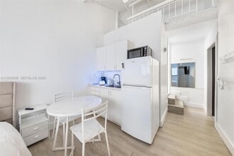 2520 SW 20th St in Miami, FL - Building Photo - Building Photo