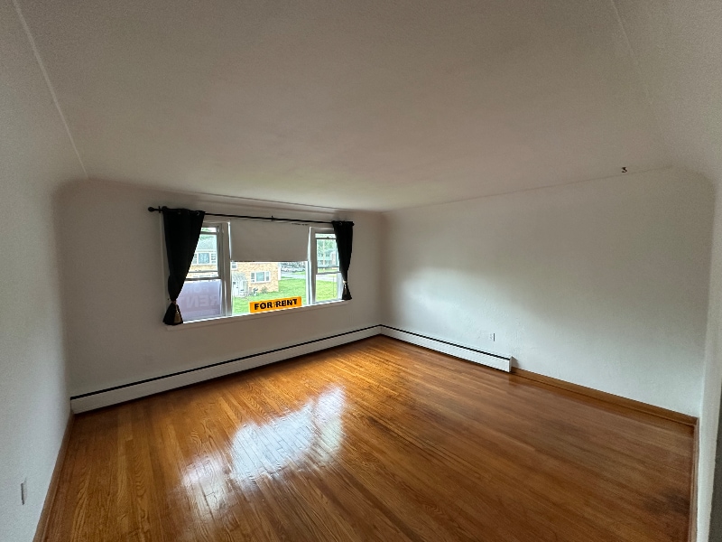 4227 E Allen St in Hamburg, NY - Foto de edificio