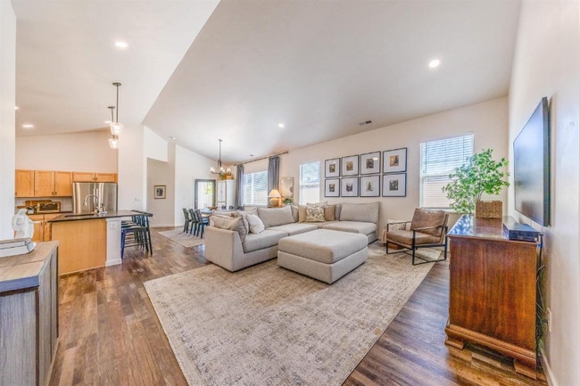 450 Fox Meadows Ct in Grand Junction, CO - Building Photo - Building Photo