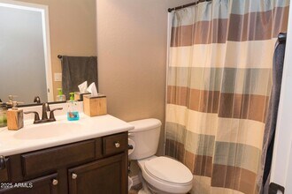23226 N 41st St in Phoenix, AZ - Building Photo - Building Photo