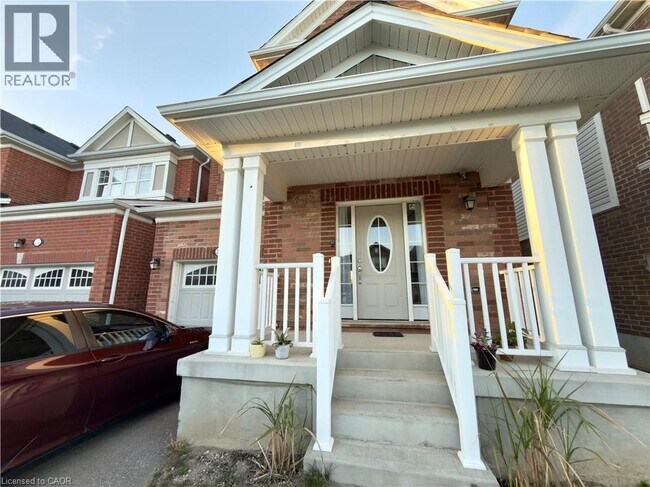 386 Grovehill Cres in Kitchener, ON - Building Photo - Building Photo