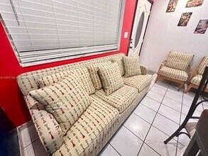 935 SW 11th Ave in Miami, FL - Building Photo - Building Photo