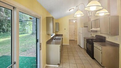 2416 Newgate Dr in Decatur, GA - Building Photo - Building Photo