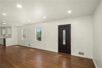 878 Parkway Dr in Smyrna, GA - Building Photo - Building Photo