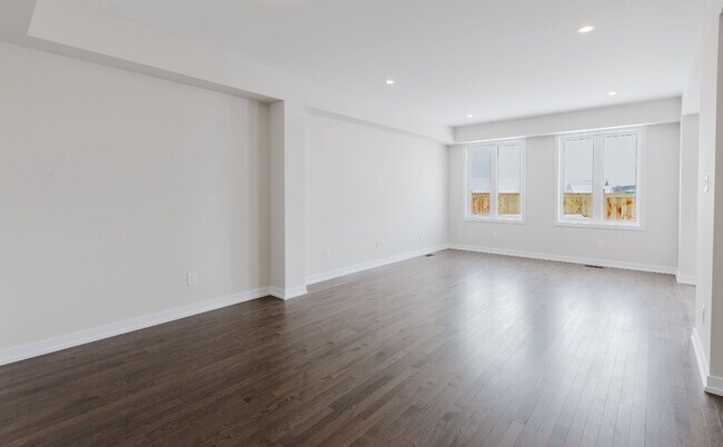 525 Oldenburg Ave in Ottawa, ON - Building Photo - Building Photo