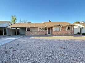 1049 E 2nd Ave in Mesa, AZ - Building Photo