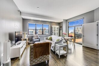 1529 S State St in Chicago, IL - Building Photo - Building Photo