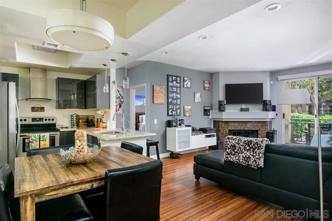 property at 1950 Camino De La Reina