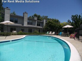 Antelope Hills Townhomes in Citrus Heights, CA - Building Photo