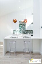 717 Orlando Ave in Los Angeles, CA - Building Photo - Building Photo