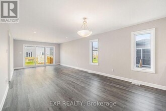 1227 Montblanc Cres in Russell, ON - Building Photo - Building Photo