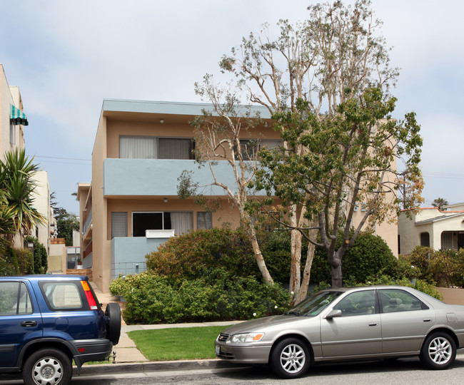 829 Euclid St in Santa Monica, CA - Foto de edificio - Building Photo
