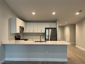 8465-8465 Agate St in Port Charlotte, FL - Building Photo - Building Photo
