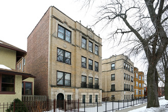 7515-7521 North Winchester Avenue in Chicago, IL - Foto de edificio - Building Photo