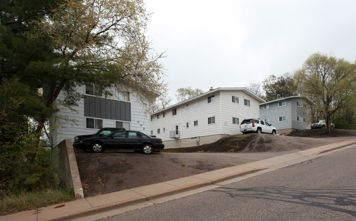 509-517 Doty St in Eau Claire, WI - Building Photo