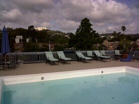 11730 Sunset Blvd, Unit 215 in Los Angeles, CA - Building Photo