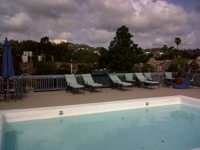 11730 Sunset Blvd, Unit 215