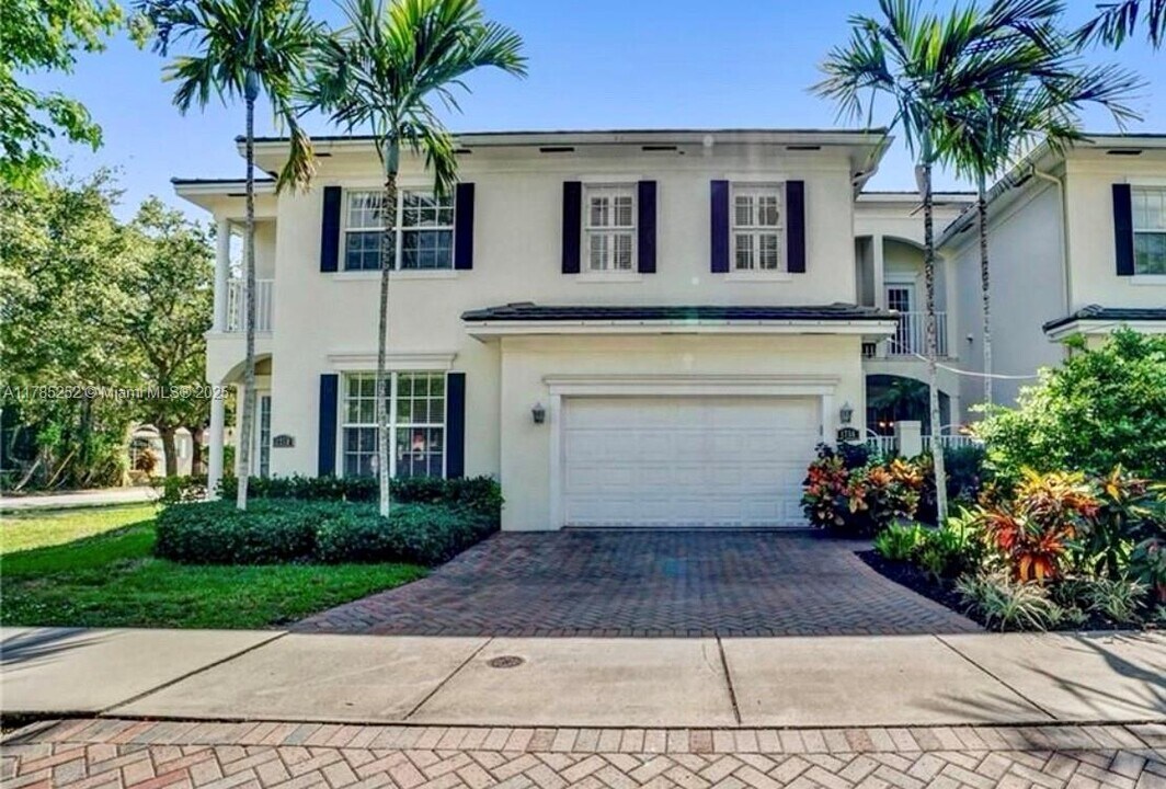 1756 NE 12th St in Fort Lauderdale, FL - Building Photo