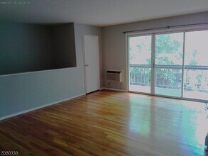 521 Andria Ave in Hillsborough, NJ - Building Photo - Building Photo