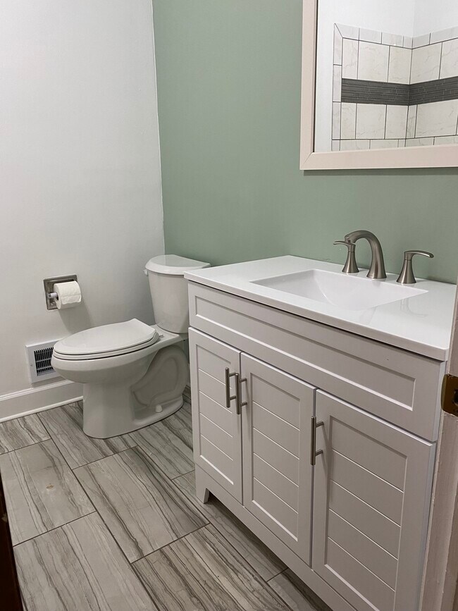 6220 Rosecrest Dr in Charlotte, NC - Building Photo - Building Photo