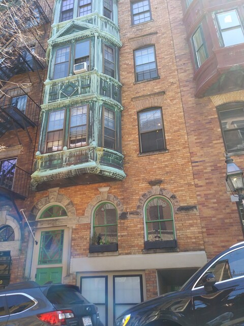 property at 42 Anderson St