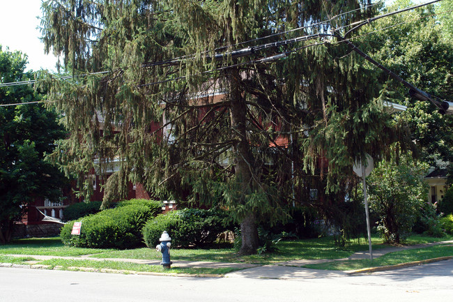 324 E Maxwell St in Lexington, KY - Building Photo - Building Photo