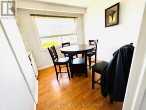 15 Collier Rd N in Thorold, ON - Building Photo - Building Photo