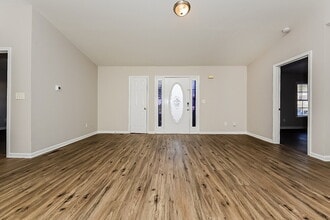7022 S Nottingham Rd in Jonesboro, GA - Building Photo - Building Photo