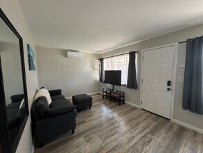 5029 Williams Ave, Unit 5029 in La Mesa, CA - Foto de edificio - Building Photo