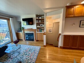 4538 41st Ave SW in Seattle, WA - Building Photo - Building Photo