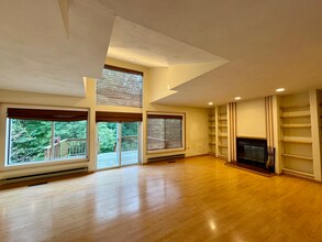 113 Penny Ln in Ithaca, NY - Foto de edificio - Building Photo